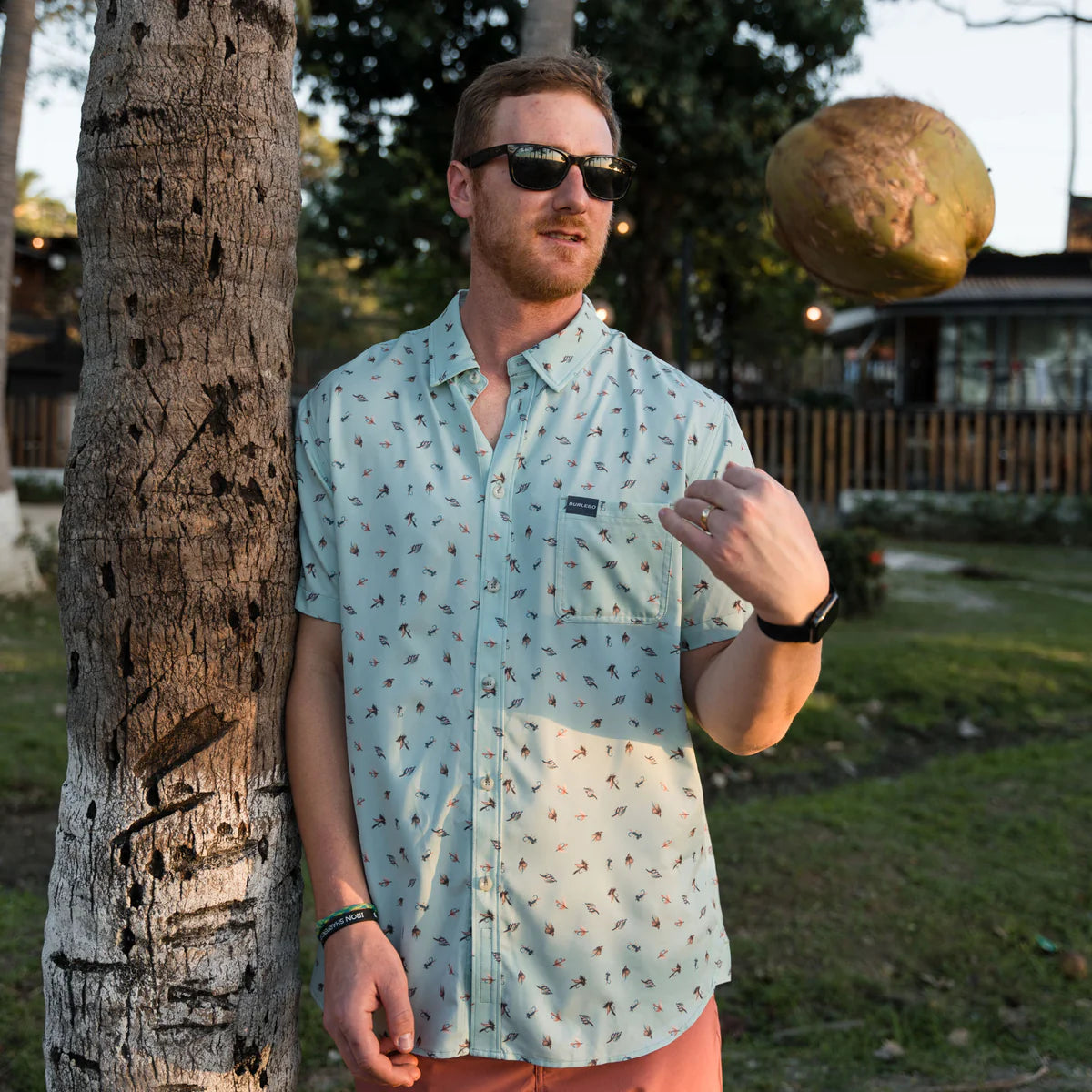 Tying Flies Button Up