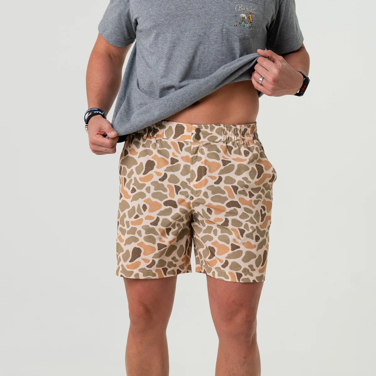 Venado Camo Shorts