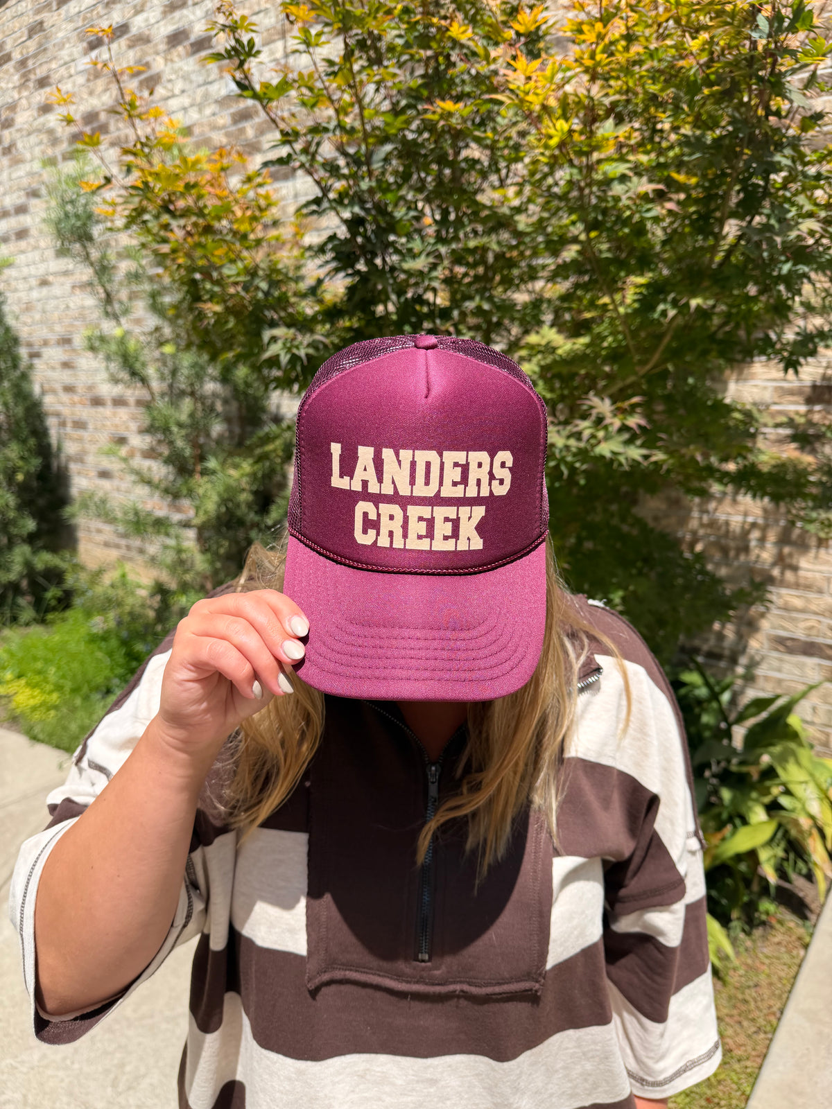 Maroon Trucker